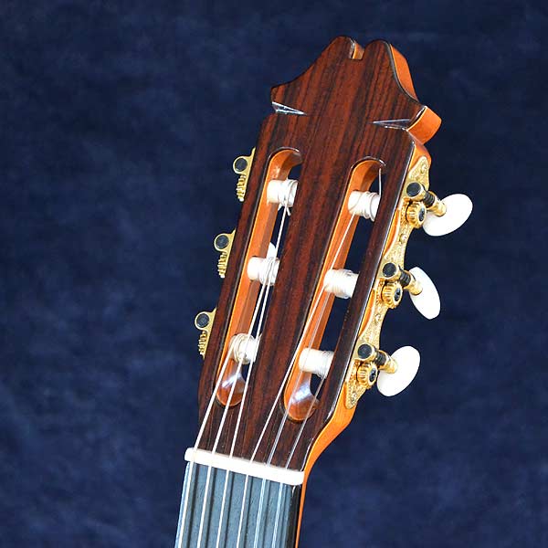 Hernandez Bariton Guitar Cedar